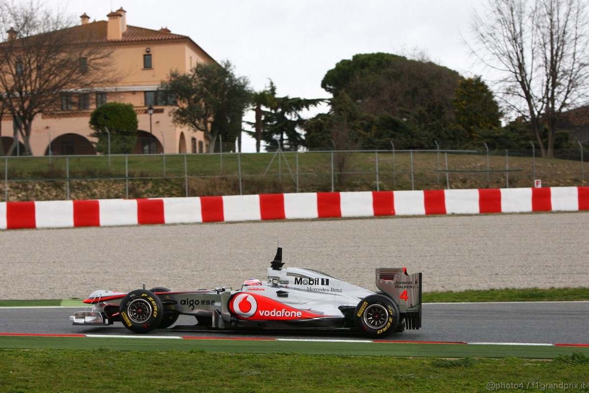 Barcelona Test Marzo 2011, 08.03.2011- Jenson Button (GBR), McLaren  Mercedes, MP4-26 