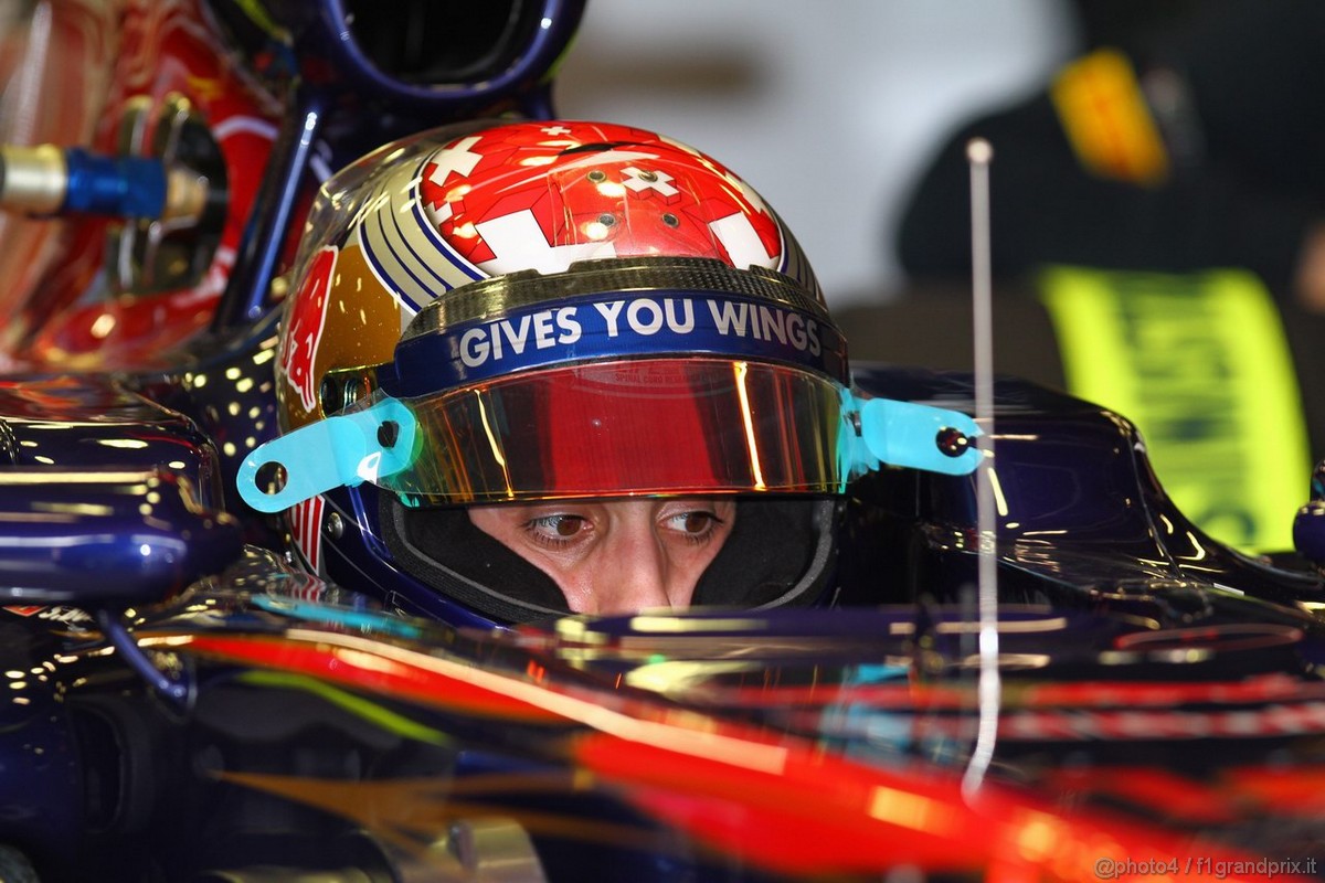Barcelona Test Marzo 2011, 08.03.2011- Sébastien Buemi (SUI), Scuderia Toro Rosso, STR6 