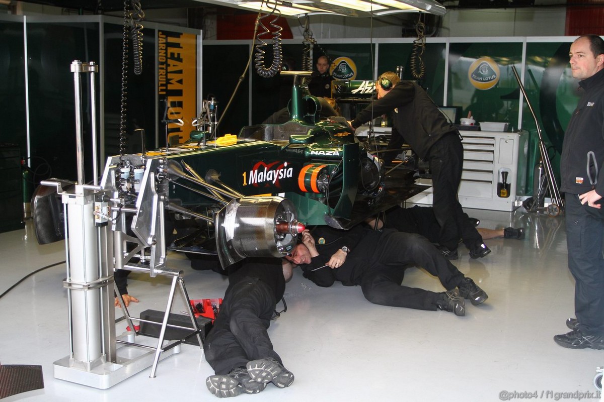 Barcelona Test Marzo 2011, 08.03.2011- Team Lotus, TL11  