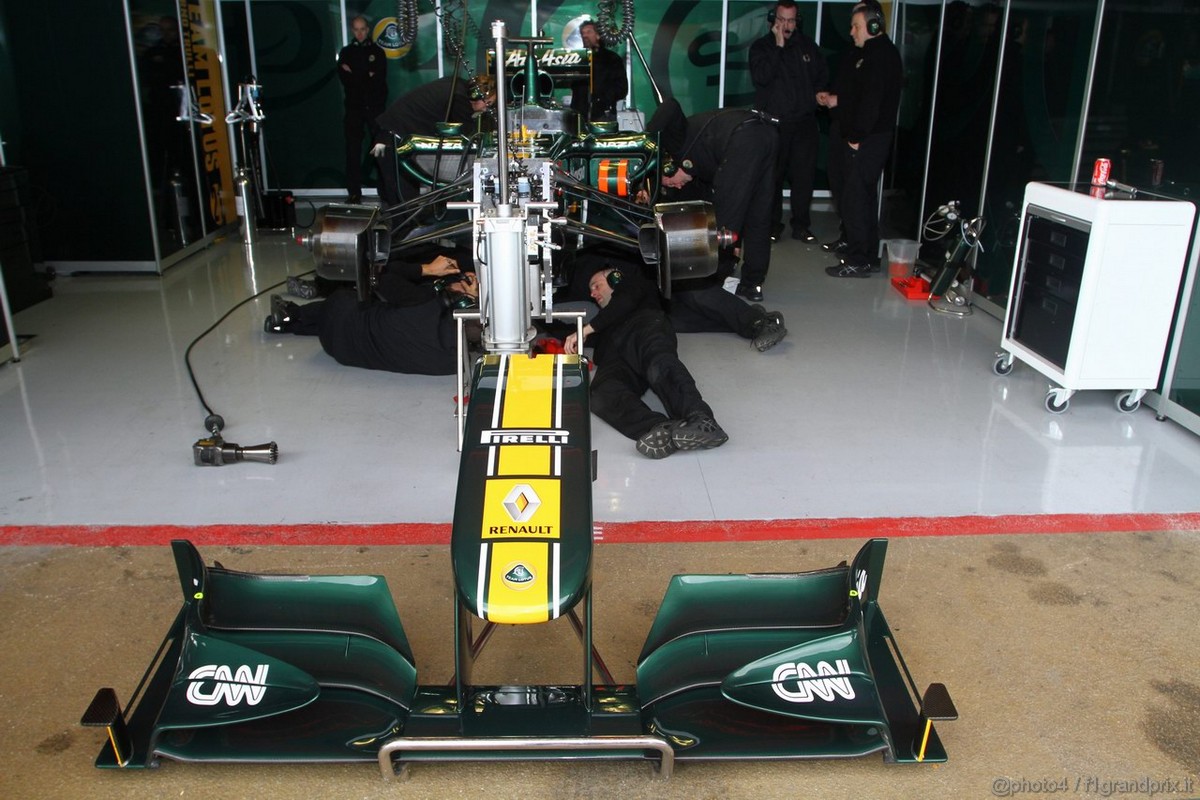 Barcelona Test Marzo 2011, 08.03.2011- Team Lotus, TL11  