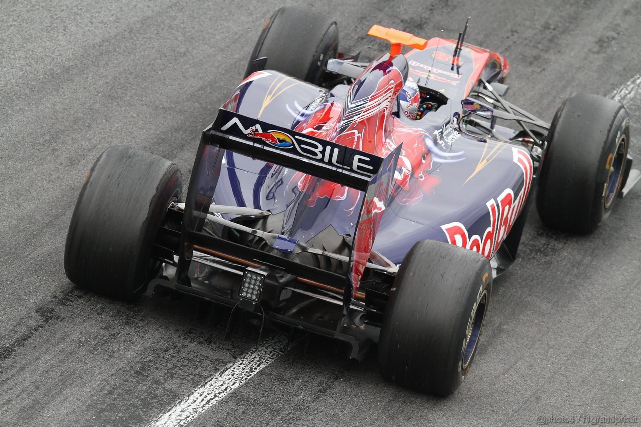 Barcelona Test Marzo 2011, 09.03.2011- Sébastien Buemi (SUI), Scuderia Toro Rosso, STR6 