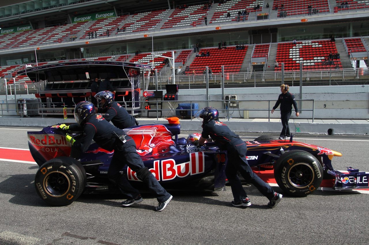 Barcelona Test Marzo 2011, 09.03.2011- Sébastien Buemi (SUI), Scuderia Toro Rosso, STR6 