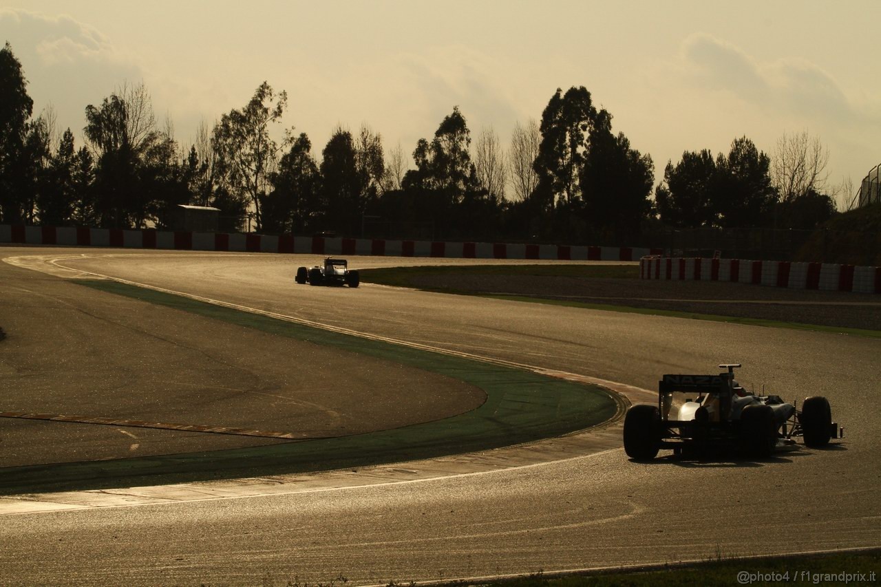 Barcelona Test Marzo 2011, 09.03.2011- Cars on the track