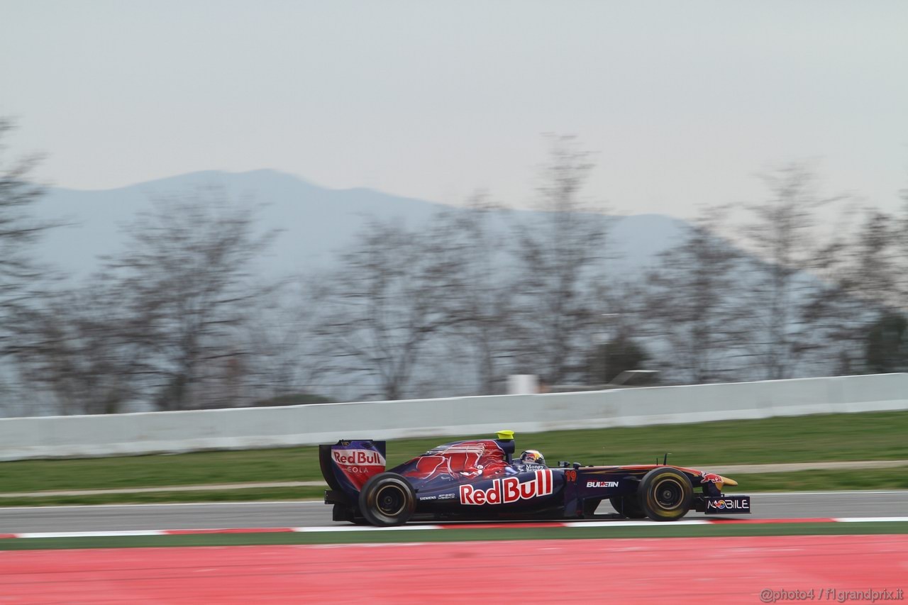 Barcelona Test Marzo 2011, 11.03.2011- Jaime Alguersuari (SPA), Scuderia Toro Rosso, STR6 