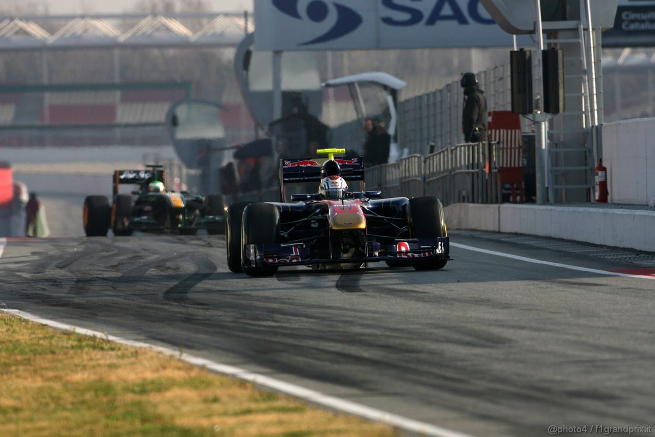 Barcelona Test Marzo 2011, 11.03.2011- Jaime Alguersuari (SPA), Scuderia Toro Rosso, STR6 