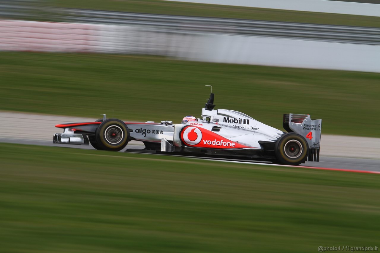 Barcelona Test Marzo 2011, 11.03.2011- Jenson Button (GBR), McLaren  Mercedes, MP4-26 