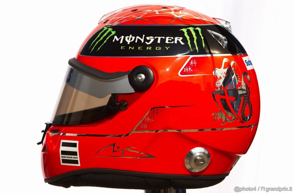 Caschi Piloti 2011, 11.02.2011-Michael Schumacher (GER), Mercedes GP Petronas F1 Team, helmet 