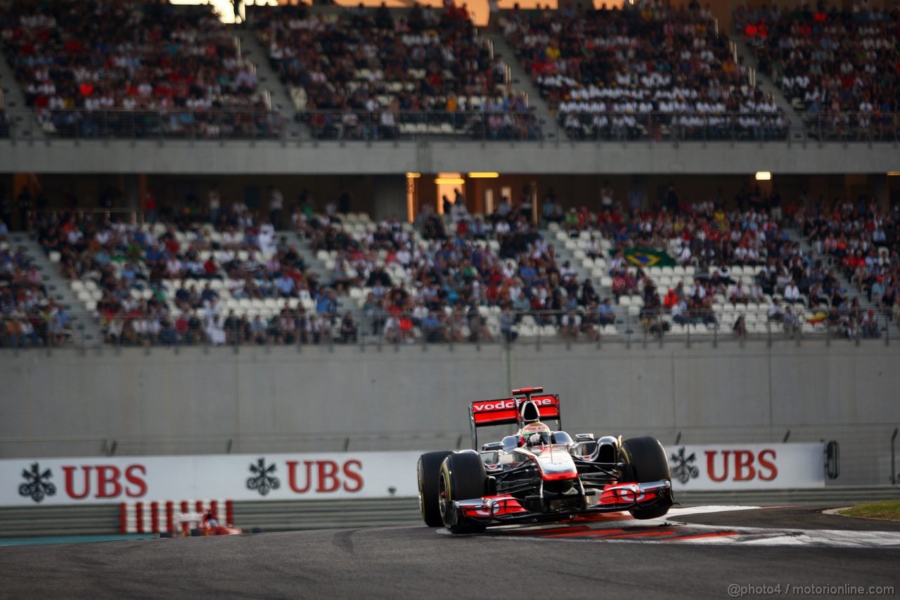 GP ABU DHABI, 13.11.2011- Gara, Lewis Hamilton (GBR), McLaren  Mercedes, MP4-26 