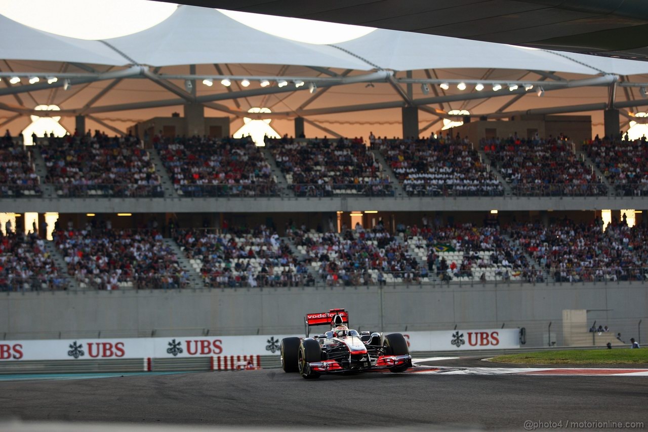 GP ABU DHABI, 13.11.2011- Gara, Lewis Hamilton (GBR), McLaren  Mercedes, MP4-26 