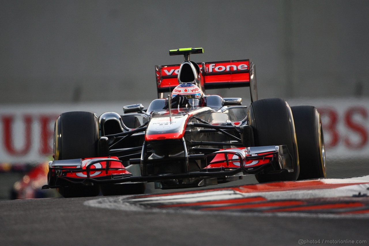 GP ABU DHABI, 13.11.2011- Gara, Jenson Button (GBR), McLaren Mercedes, MP4-26