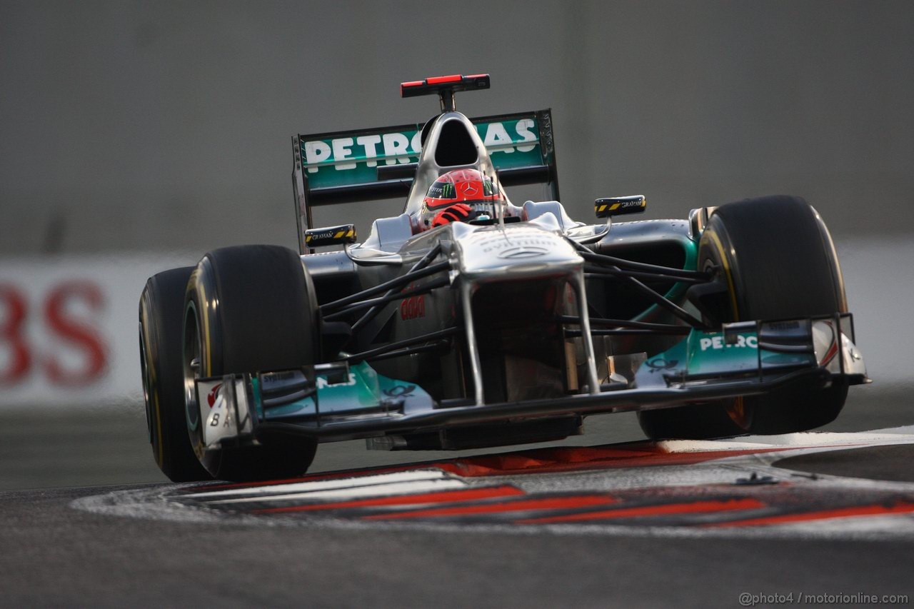 GP ABU DHABI, 13.11.2011- Gara, Michael Schumacher (GER), Mercedes GP Petronas F1 Team, MGP W02 