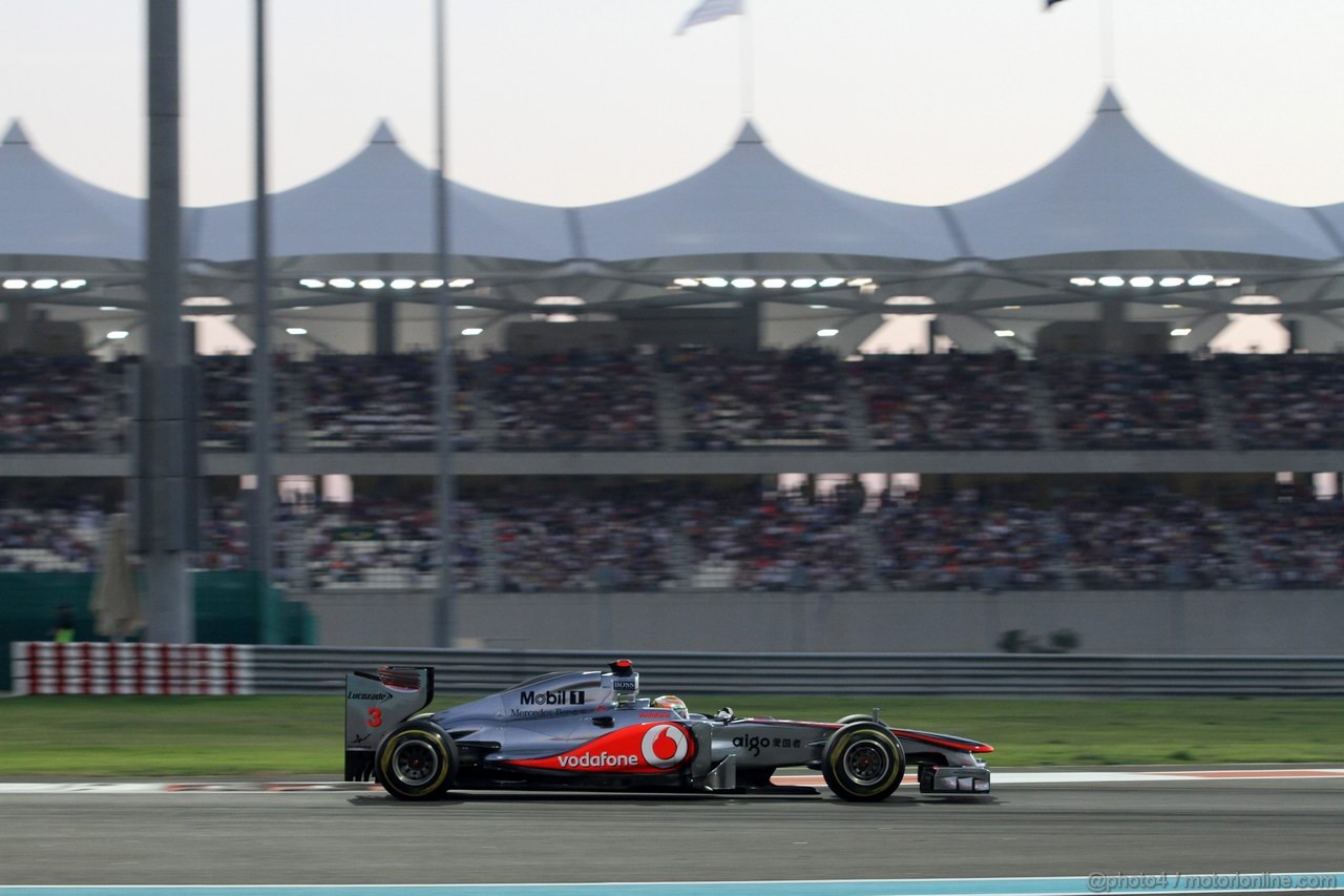 GP ABU DHABI, 13.11.2011- Gara, Lewis Hamilton (GBR), McLaren  Mercedes, MP4-26 