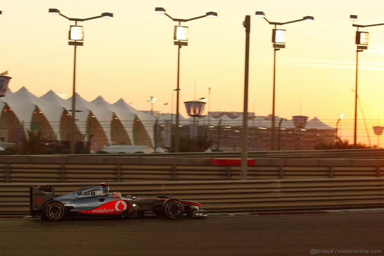GP ABU DHABI, 13.11.2011- Gara, Lewis Hamilton (GBR), McLaren  Mercedes, MP4-26 