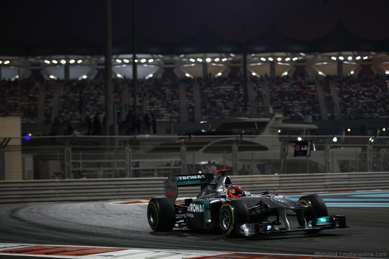 GP ABU DHABI, 13.11.2011- Gara, Michael Schumacher (GER), Mercedes GP Petronas F1 Team, MGP W02