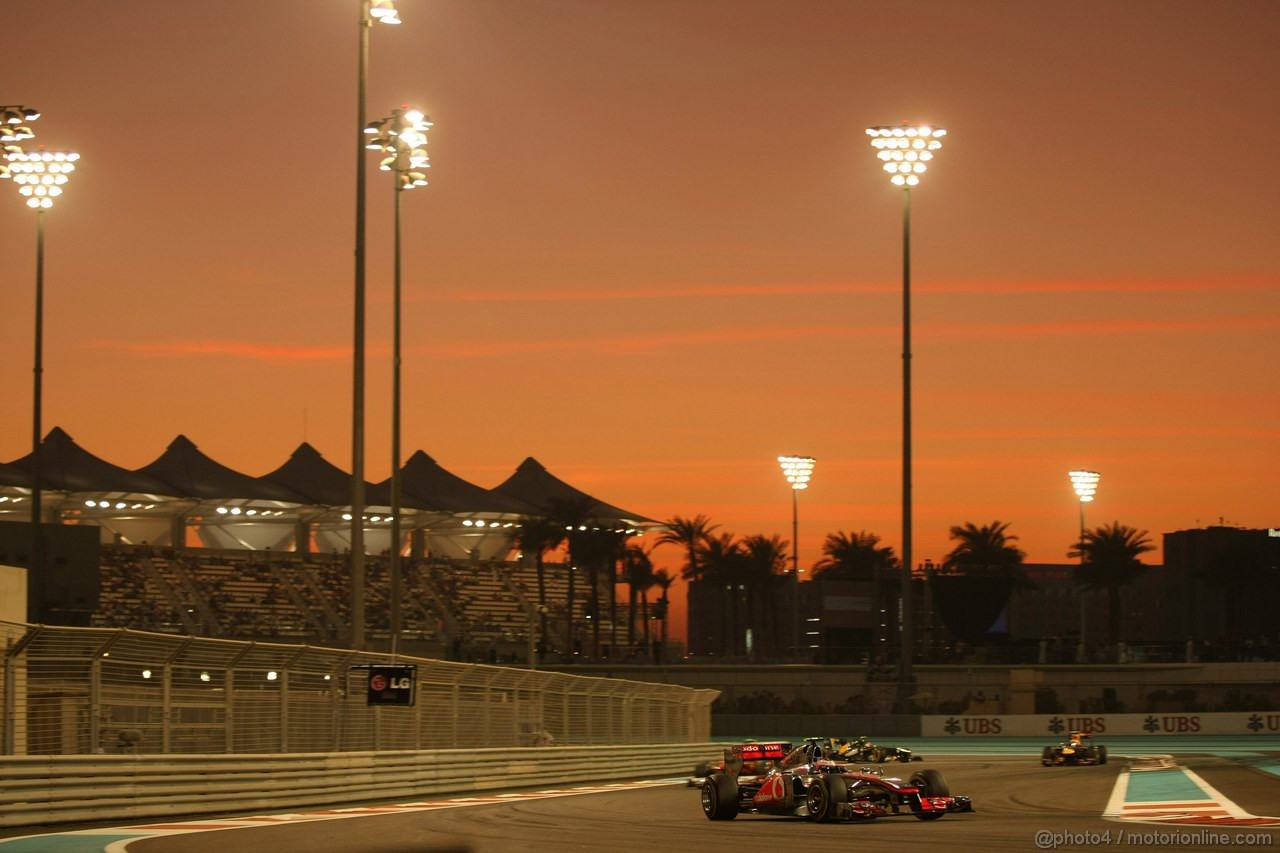 GP ABU DHABI, 13.11.2011- Gara, Jenson Button (GBR), McLaren Mercedes, MP4-26