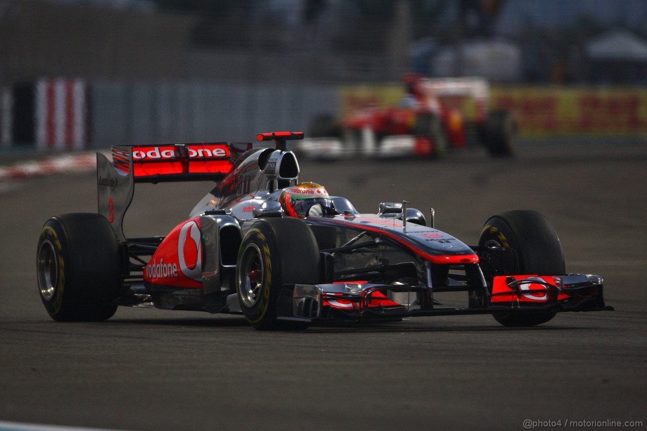 GP ABU DHABI, 13.11.2011- Gara, Lewis Hamilton (GBR), McLaren Mercedes, MP4-26