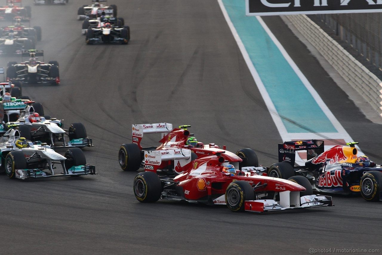 GP ABU DHABI, 13.11.2011- Gara, Start of the race, Fernando Alonso (ESP), Ferrari, F-150 Italia e Felipe Massa (BRA), Ferrari, F-150 Italia 