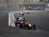 GP ABU DHABI, 13.11.2011- Gara, Mark Webber (AUS), Red Bull Racing, RB7 davanti a Felipe Massa (BRA), Ferrari, F-150 Italia 