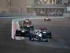GP ABU DHABI, 13.11.2011- Gara, Vitaly Petrov (RUS), Lotus Renault GP, R31, Kamui Kobayashi (JAP), Sauber F1 Team C30 e Sébastien Buemi (SUI), Scuderia Toro Rosso, STR6 
