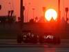 GP ABU DHABI, 13.11.2011- Gara, Mark Webber (AUS), Red Bull Racing, RB7 e Jenson Button (GBR), McLaren  Mercedes, MP4-26 