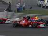GP ABU DHABI, 13.11.2011- Gara, Fernando Alonso (ESP), Ferrari, F-150 Italia e Mark Webber (AUS), Red Bull Racing, RB7 