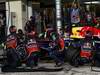 GP ABU DHABI, 13.11.2011- Gara, Pit Stop, Mark Webber (AUS), Red Bull Racing, RB7 