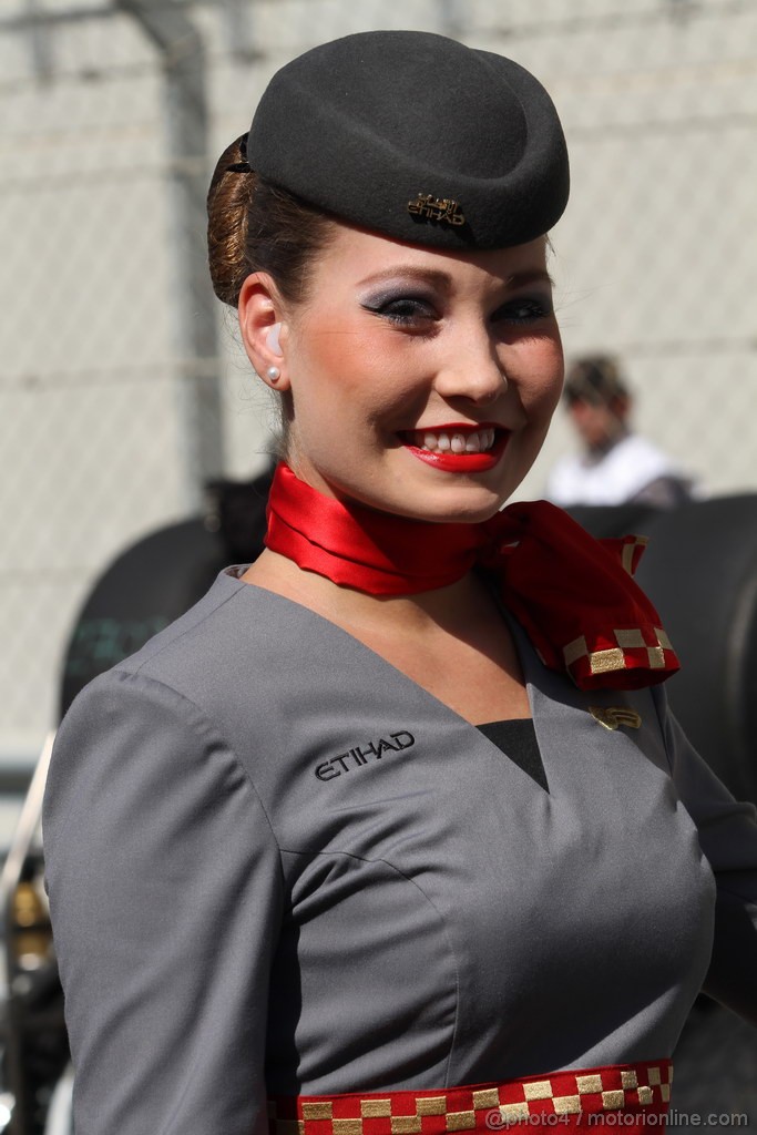 GP ABU DHABI, 12.11.2011- griglia girl