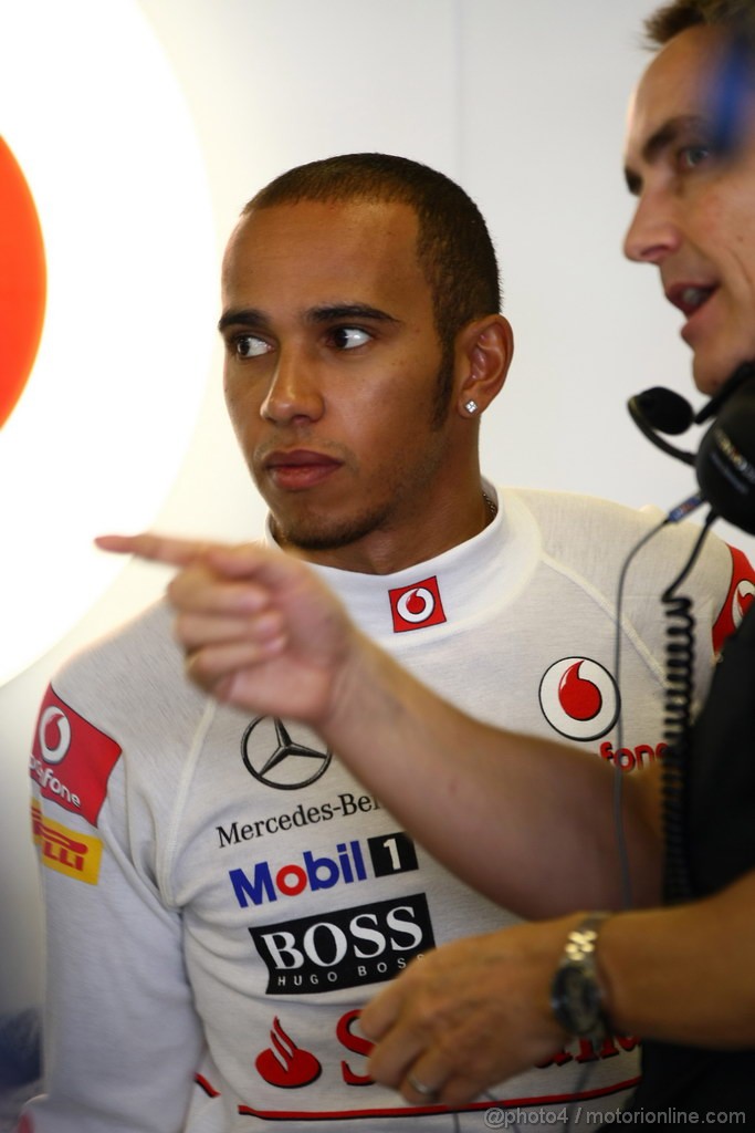 GP ABU DHABI, 12.11.2011- Prove Libere 3, Sabato, Lewis Hamilton (GBR), McLaren  Mercedes, MP4-26 