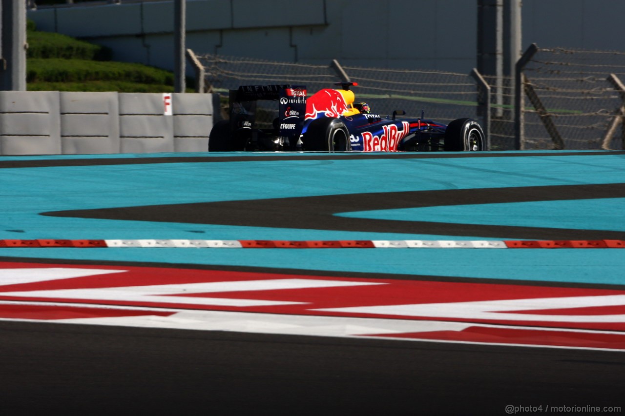 GP ABU DHABI, 12.11.2011- Prove Libere 3, Sabato, Sebastian Vettel (GER), Red Bull Racing, RB7 