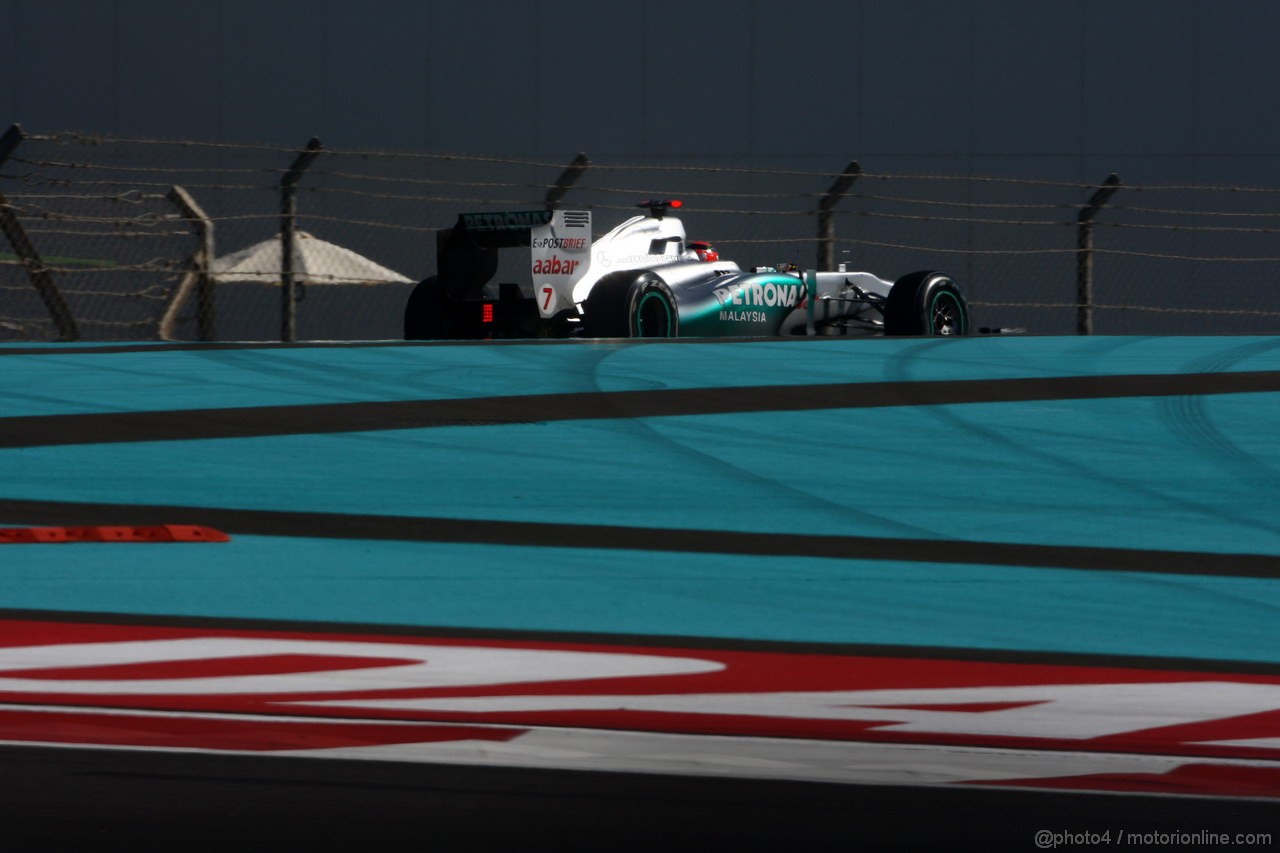 GP ABU DHABI, 12.11.2011- Prove Libere 3, Sabato, Michael Schumacher (GER), Mercedes GP Petronas F1 Team, MGP W02 