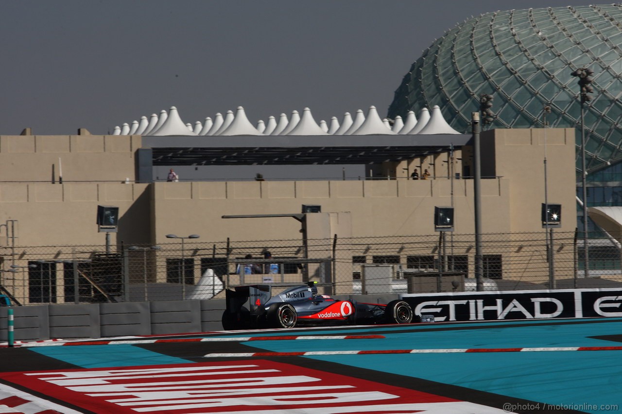 GP ABU DHABI, 12.11.2011- Prove Libere 3, Sabato, Jenson Button (GBR), McLaren  Mercedes, MP4-26 