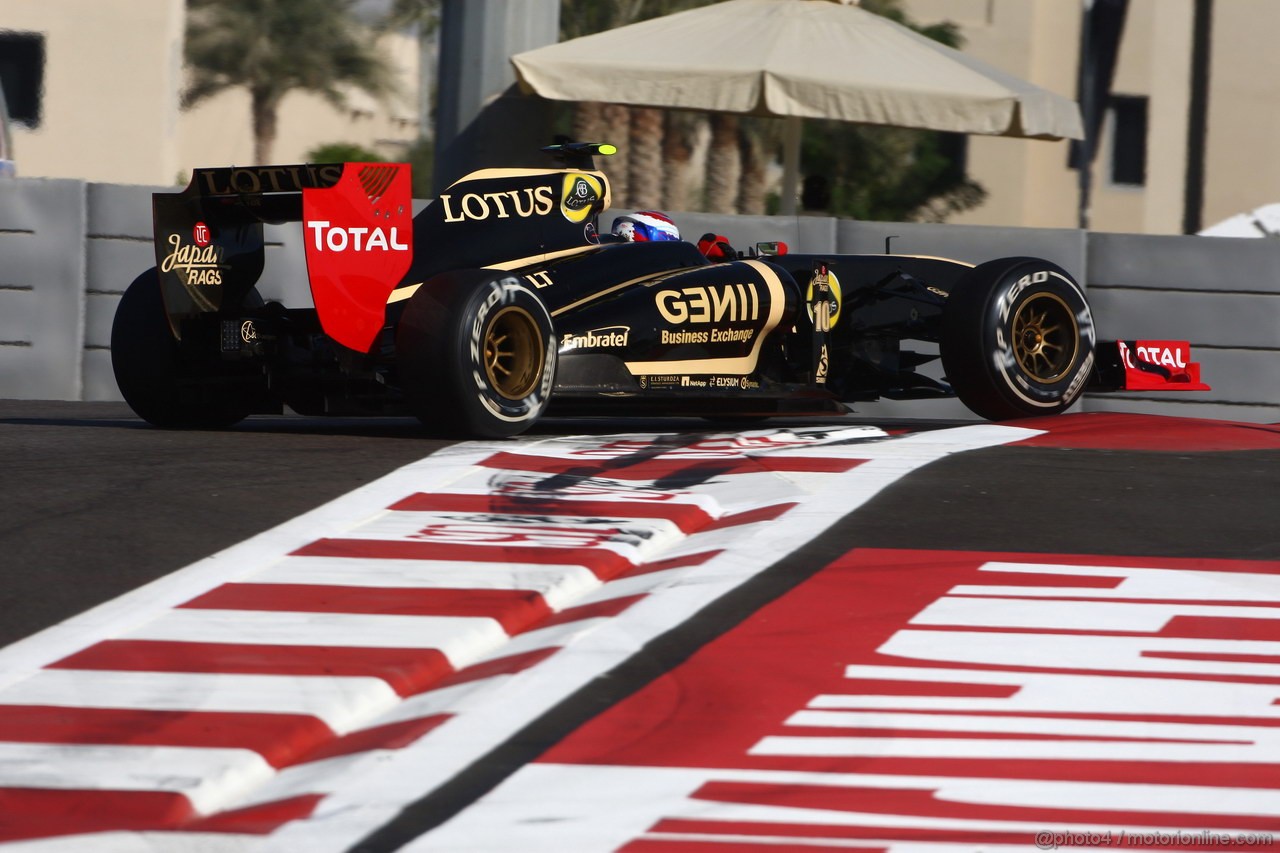 GP ABU DHABI, 12.11.2011- Prove Libere 3, Sabato, Vitaly Petrov (RUS), Lotus Renault GP, R31 