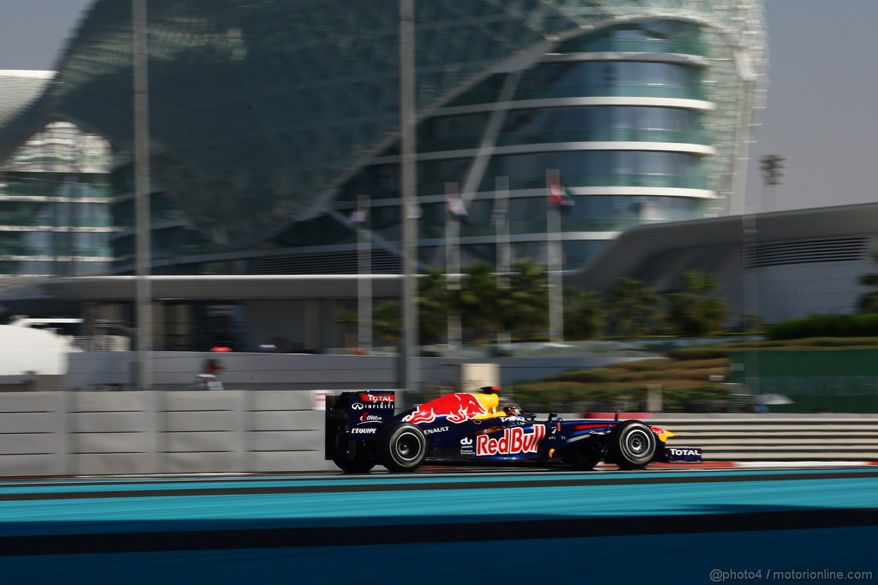 GP ABU DHABI, 12.11.2011- Prove Libere 3, Sabato, Sebastian Vettel (GER), Red Bull Racing, RB7 