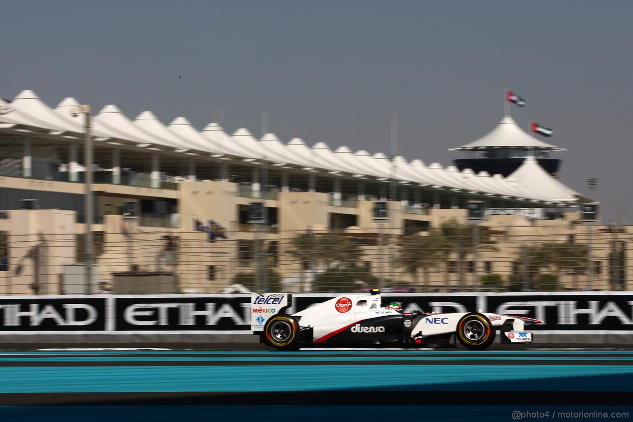 GP ABU DHABI, 12.11.2011- Prove Libere 3, Sabato, Sergio P�rez (MEX), Sauber F1 Team C30 