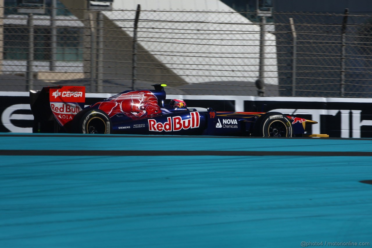 GP ABU DHABI, 12.11.2011- Prove Libere 3, Sabato, Jaime Alguersuari (SPA), Scuderia Toro Rosso, STR6 