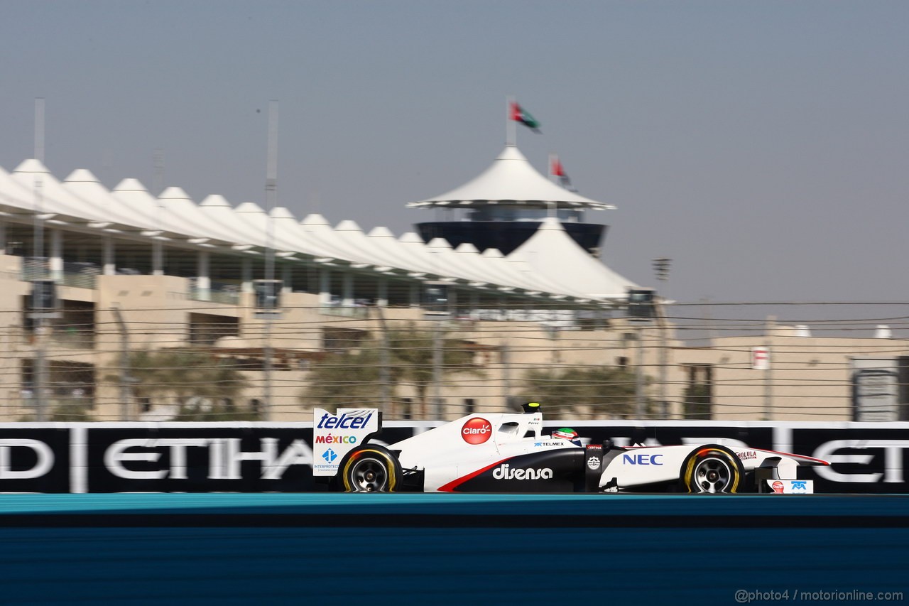GP ABU DHABI, 12.11.2011- Prove Libere 3, Sabato, Sergio P�rez (MEX), Sauber F1 Team C30 