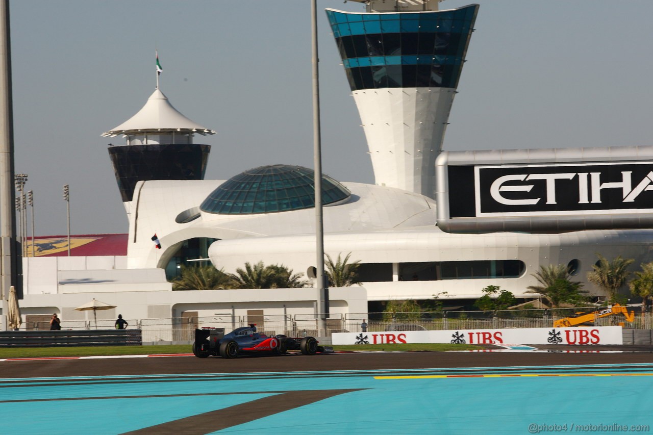 GP ABU DHABI, 12.11.2011- Prove Libere 3, Sabato, Lewis Hamilton (GBR), McLaren  Mercedes, MP4-26 