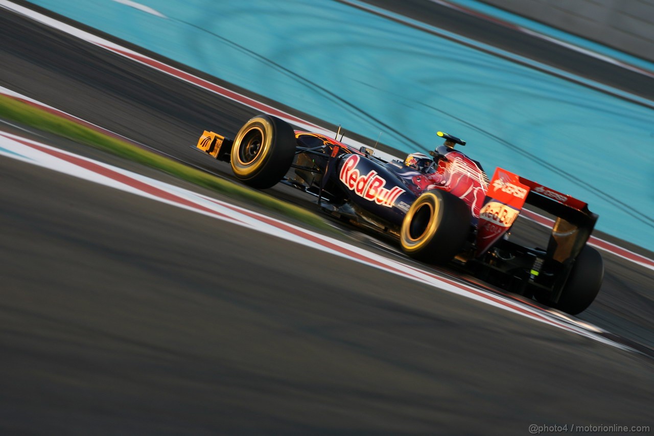 GP ABU DHABI, 12.11.2011- Qualifiche, Jaime Alguersuari (SPA), Scuderia Toro Rosso, STR6 