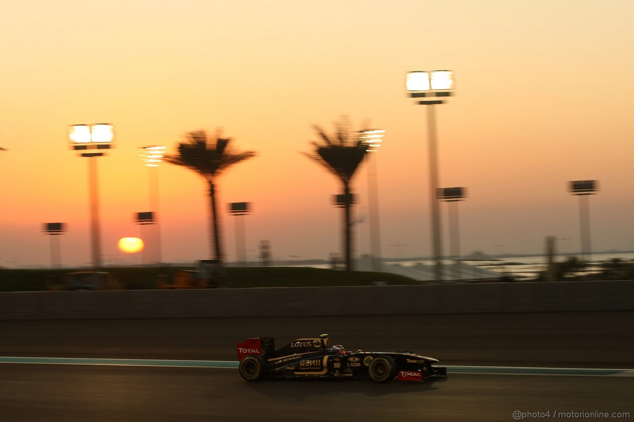 GP ABU DHABI, 12.11.2011- Qualifiche, Vitaly Petrov (RUS), Lotus Renault GP, R31 