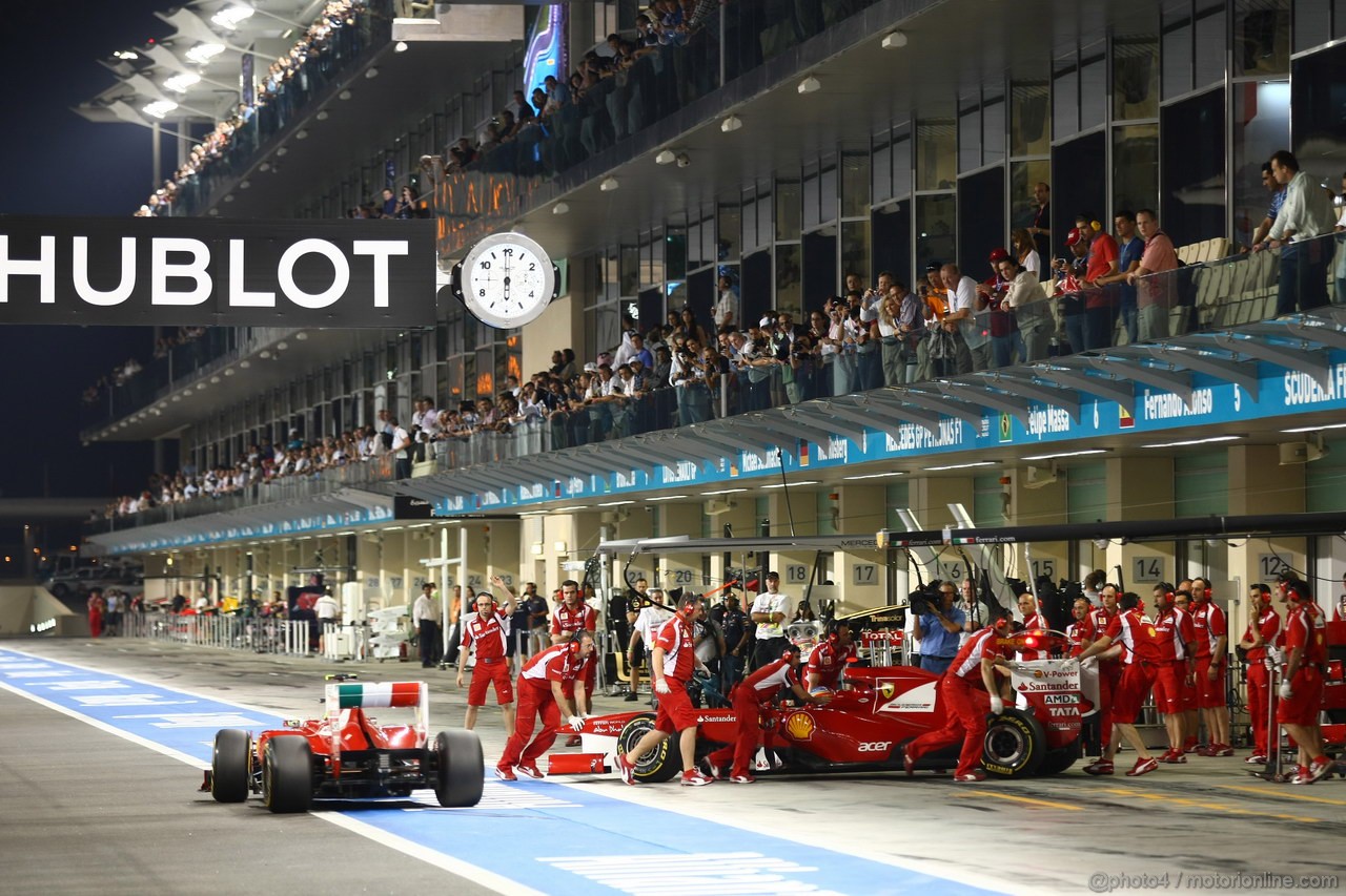 GP ABU DHABI, 12.11.2011- Qualifiche, Felipe Massa (BRA), Ferrari, F-150 Italia e Fernando Alonso (ESP), Ferrari, F-150 Italia 