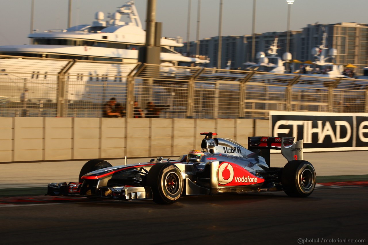 GP ABU DHABI, 12.11.2011- Qualifiche, Lewis Hamilton (GBR), McLaren  Mercedes, MP4-26 