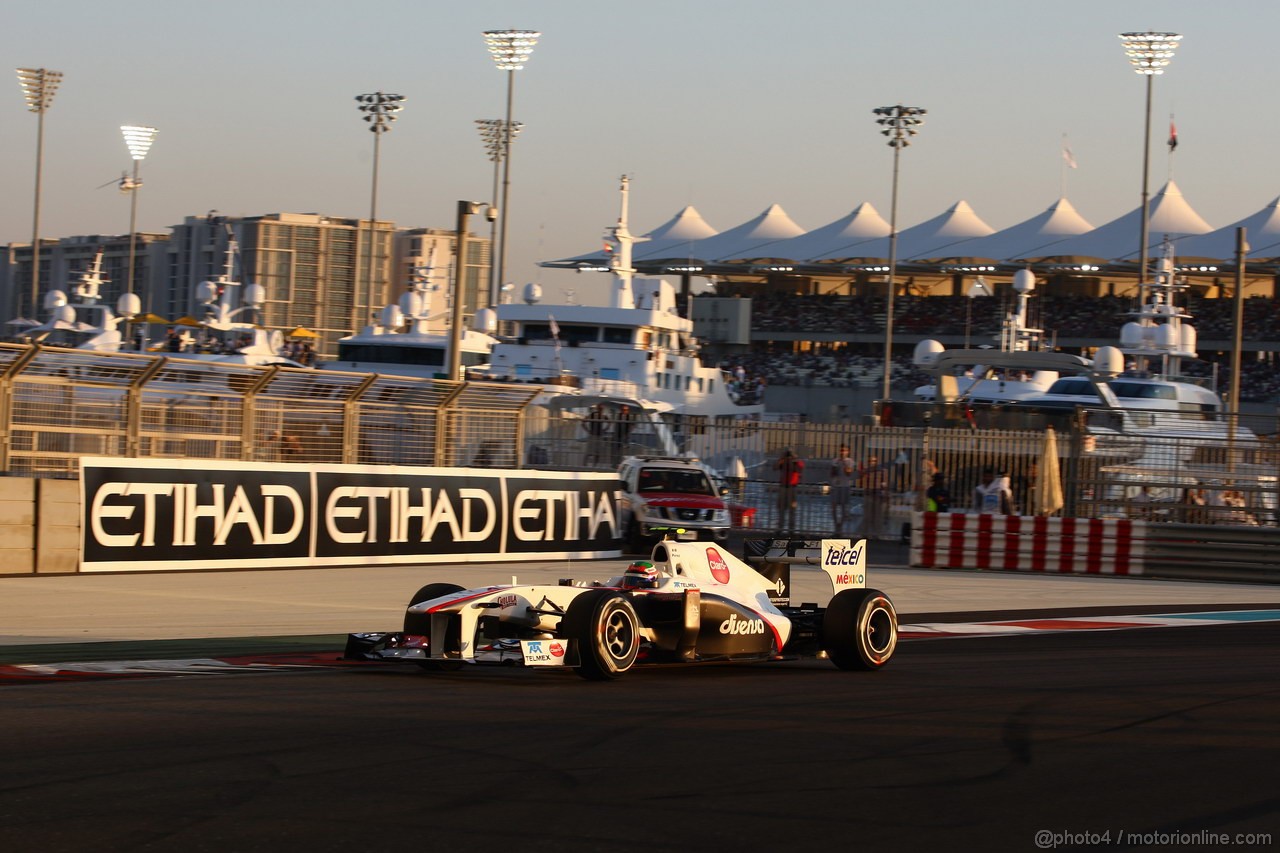 GP ABU DHABI, 12.11.2011- Qualifiche, Sergio P�rez (MEX), Sauber F1 Team C30 