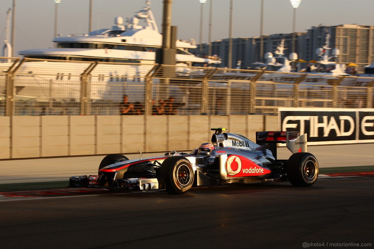 GP ABU DHABI, 12.11.2011- Qualifiche, Jenson Button (GBR), McLaren  Mercedes, MP4-26 