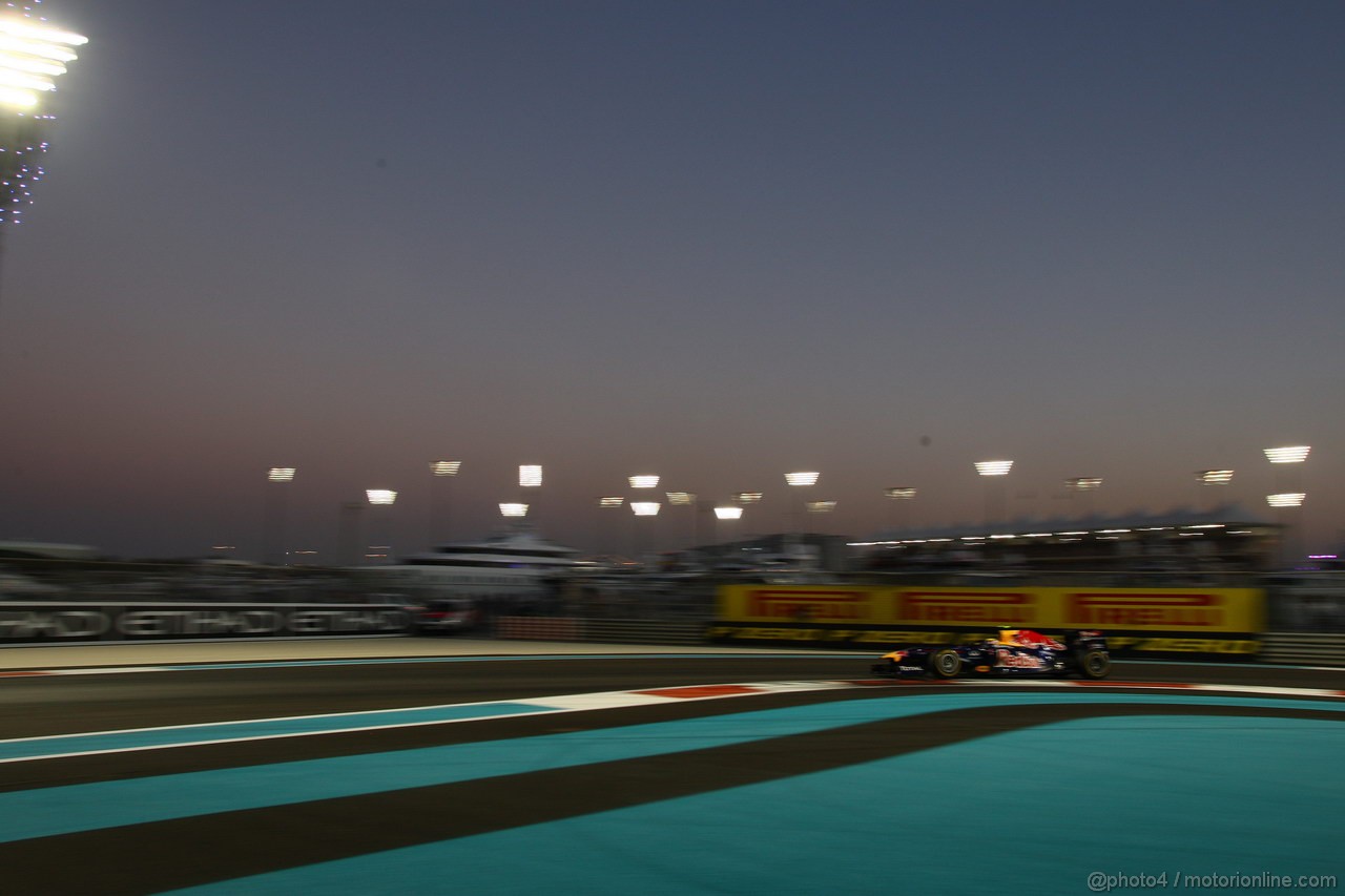 GP ABU DHABI, 12.11.2011- Qualifiche, Mark Webber (AUS), Red Bull Racing, RB7 
