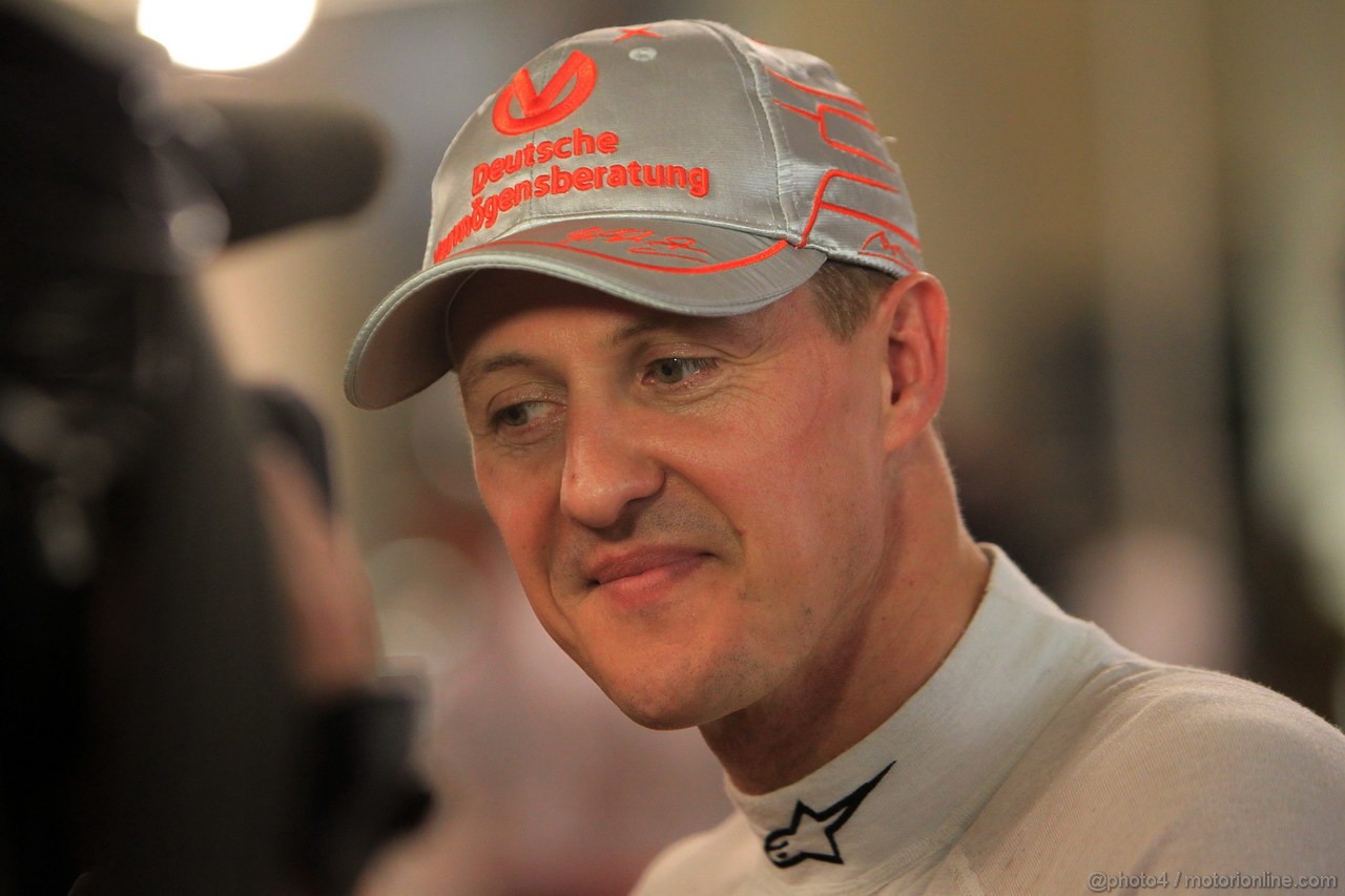 GP ABU DHABI, 12.11.2011- Qualifiche, Michael Schumacher (GER), Mercedes GP Petronas F1 Team, MGP W02 