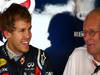 GP ABU DHABI, 12.11.2011- Prove Libere 3, Sabato, Sebastian Vettel (GER), Red Bull Racing, RB7 e Helmut Marko (AUT), Red Bull Racing, Red Bull Advisor 