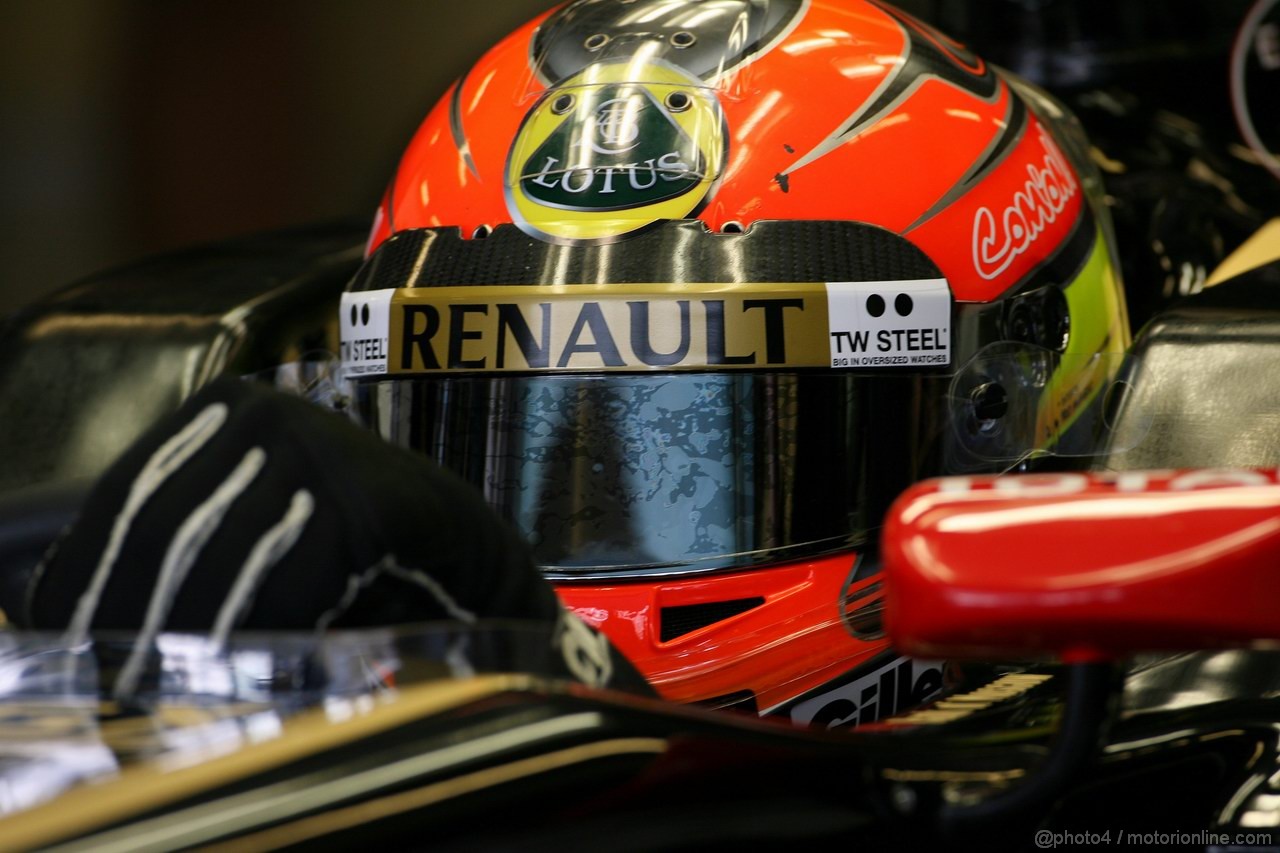 GP ABU DHABI, 11.11.2011- Prove Libere 1, Venerdi', Jarno Trulli (ITA), Team Lotus, TL11