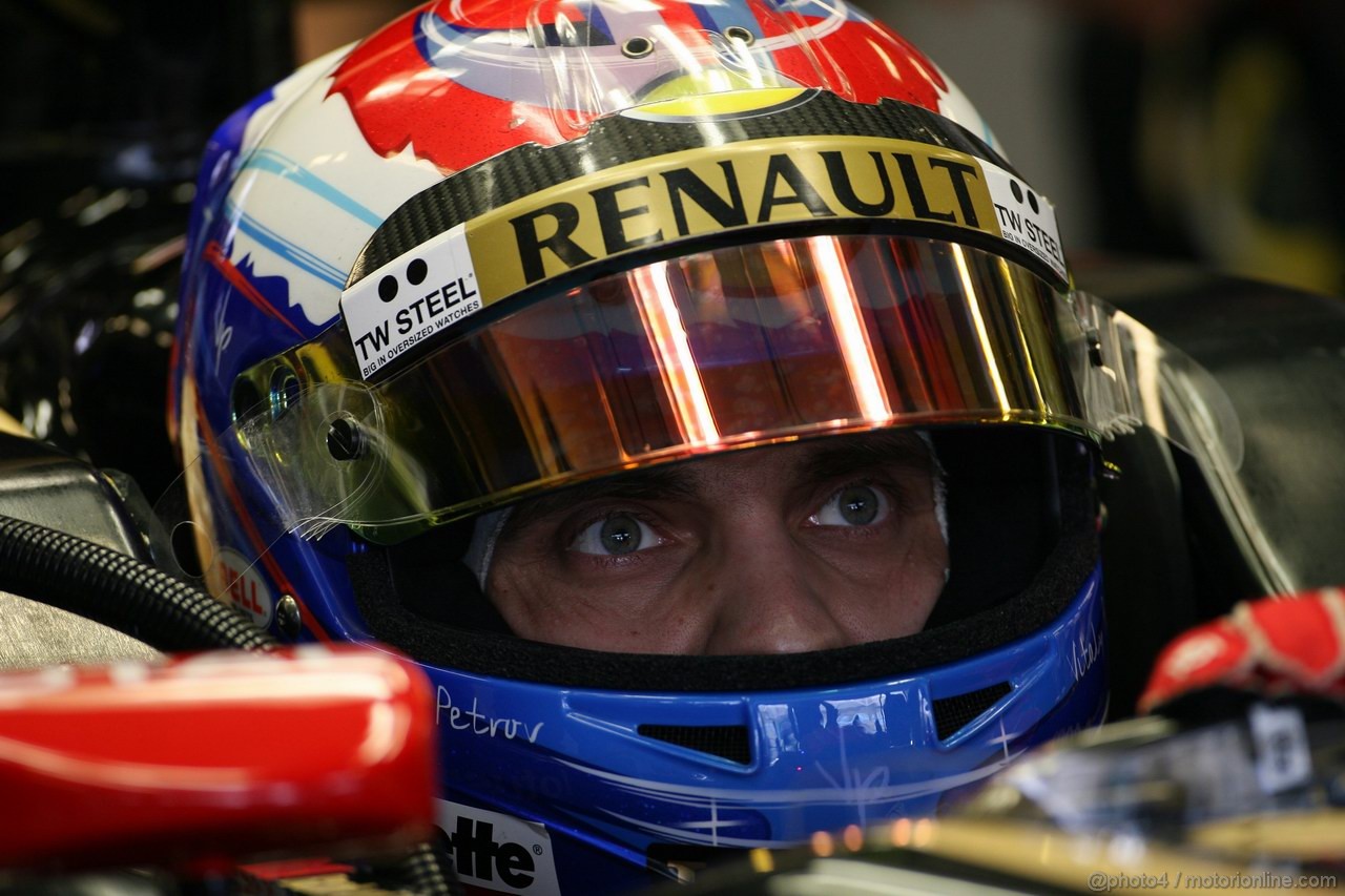 GP ABU DHABI, 11.11.2011- Prove Libere 1, Venerdi', Vitaly Petrov (RUS), Lotus Renault GP, R31 