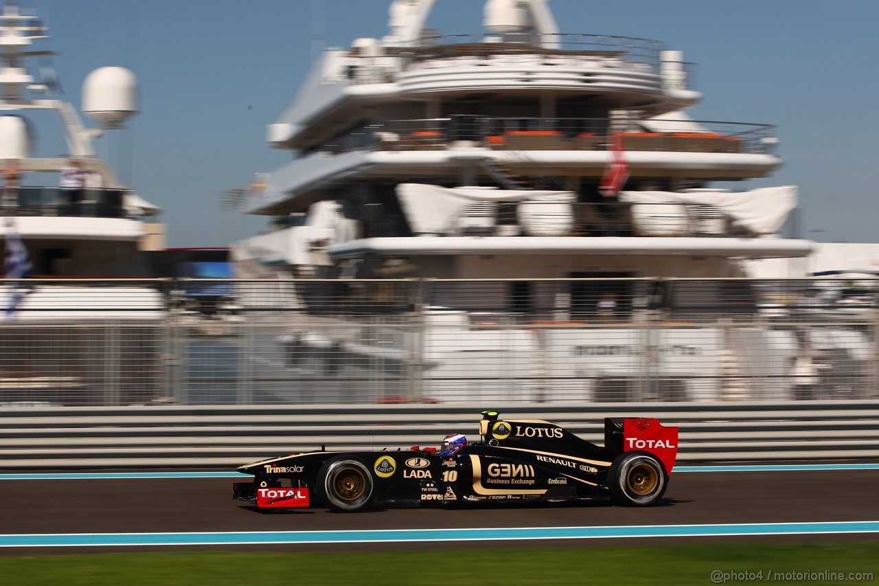 GP ABU DHABI, 11.11.2011- Prove Libere 1, Venerdi', Vitaly Petrov (RUS), Lotus Renault GP, R31