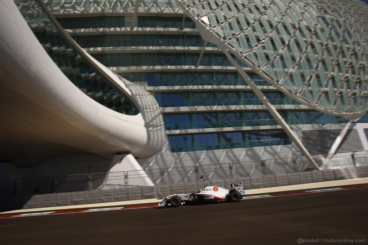 GP ABU DHABI, 11.11.2011- Prove Libere 1, Venerdi', Sergio Pérez (MEX), Sauber F1 Team C30